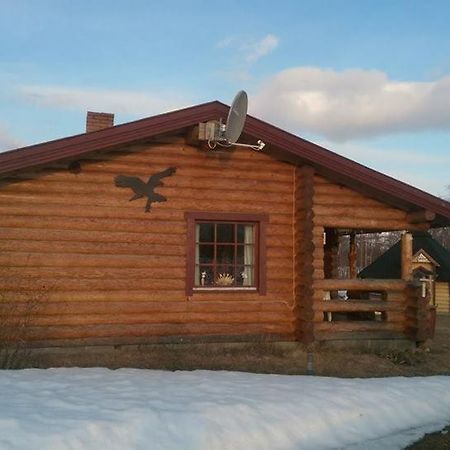 Johansens Hytteutleie Tana Buitenkant foto