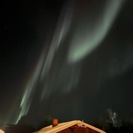 Johansens Hytteutleie Tana Buitenkant foto