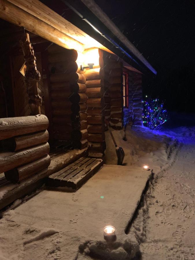 Johansens Hytteutleie Tana Buitenkant foto