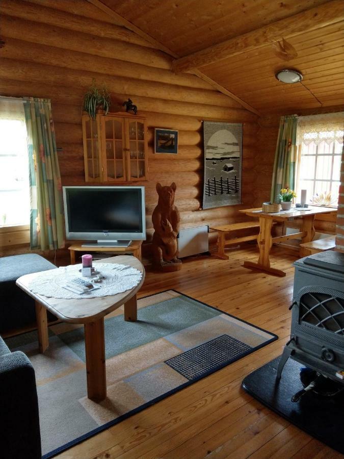 Johansens Hytteutleie Tana Buitenkant foto